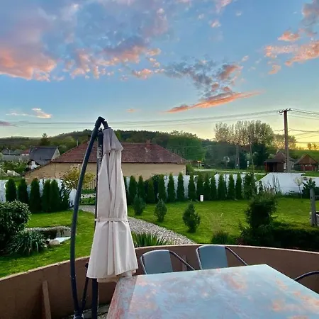 Sunsett+t Homestay Hernadszurdok